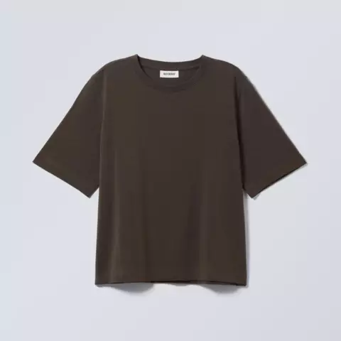 Qəhvəyi rəng sadə qolsuz t-shirt